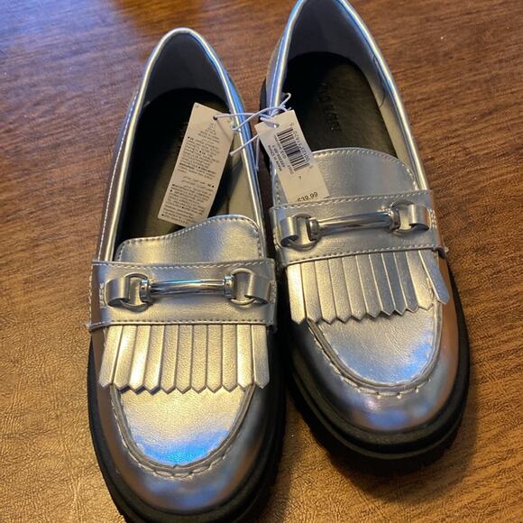 Old Navy silver Faux Leather Chunky Heel Loafers - Picture 5 of 8